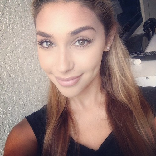 Chantel Jeffries @LignesdeFrappe.com